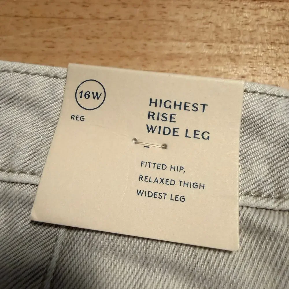 Universal Thread Women's Light Gray Wide Leg Cropped Pants - Size 16W - NWT